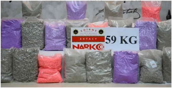 2 tırda 58 kilo 176 gram sentetik uyuşturucu ele geçirildi