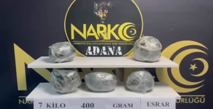 Adana'da 7 kilo 400 gram esrar ele geçirilen operasyonda 5 zanlı tutuklandı