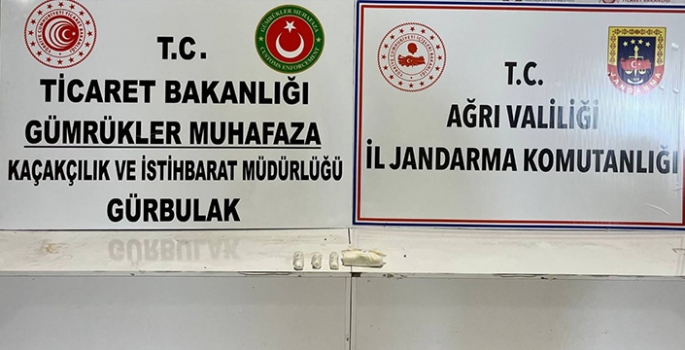 Ağrı'da uyuşturucu ele geçirildi 2 kişi gözaltına alındı