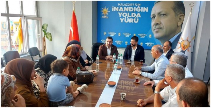 Geniş heyet tarihi ilçede! AK Parti Malazgirt’te yerel seçim startını verdi