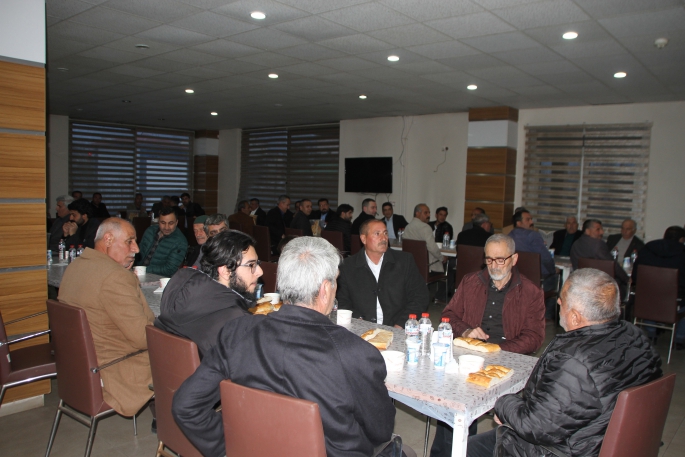 AK Parti Malazgirt ilçe teşkilatı iftar yemeği verdi 