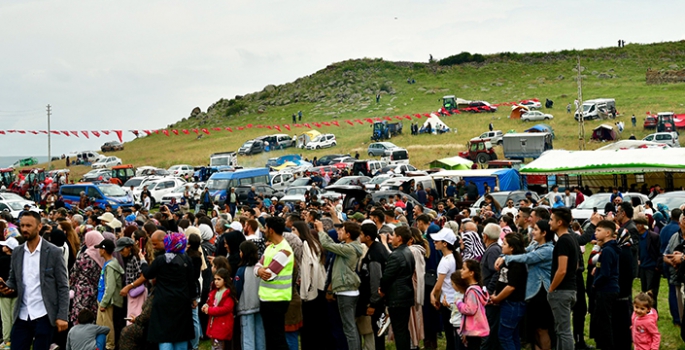 Ardahan'da Çıldır Gölü Festivali düzenlendi