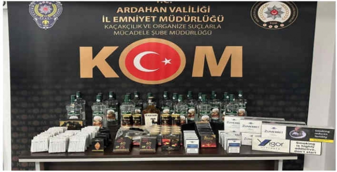 Ardahan'da gümrük kaçağı sigara, içki ve makaron ele geçirildi