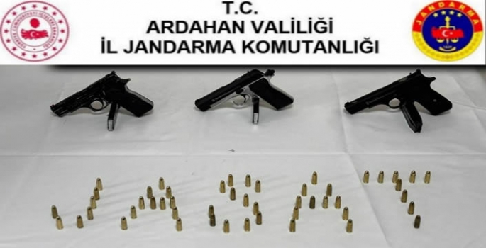 Ardahan'da silah kaçakçılığı operasyonunda 1 kişi yakalandı