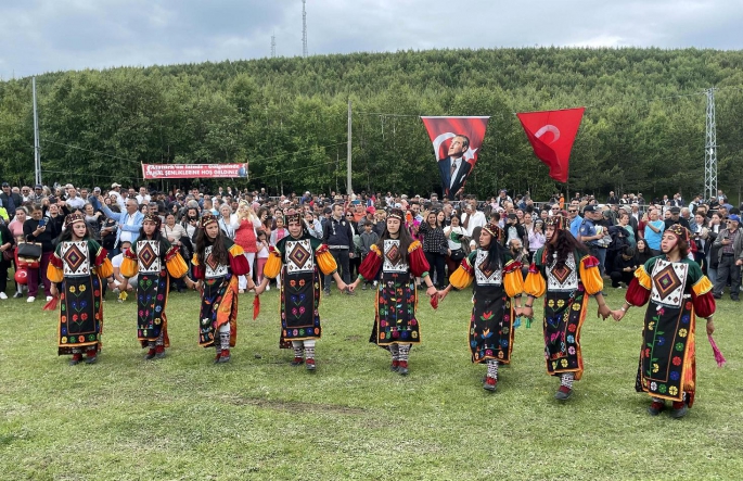 Atatürk silüeti görmek için gittiler! Bir türlü izleyemediler