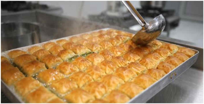 Baklavanın şekeri düştü