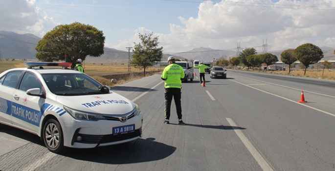 Bitlis'te 466 sürücüye idari para cezası uygulandı