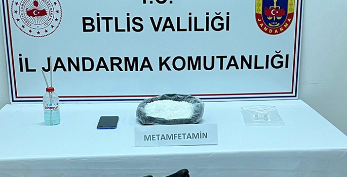 Bitlis'te bir araçta 1 kilo 150 gram sentetik uyuşturucu ele geçirildi