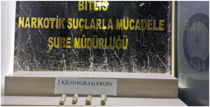 Bitlis'te bir otomobilde 2 kilo 18 gram eroin bulundu