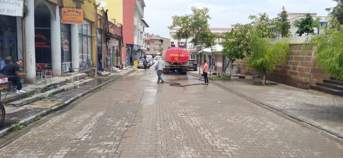 Bulanık Belediyesinden temizlik çalışması