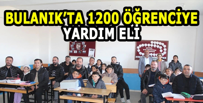 Bulanık'ta ihtiyaç sahibi öğrencilere ayakkabı ve mont yardımı