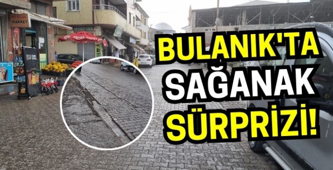 Bulanık'ta sağanak sürprizi! Esnaf ve vatandaşlar zor anlar yaşadı