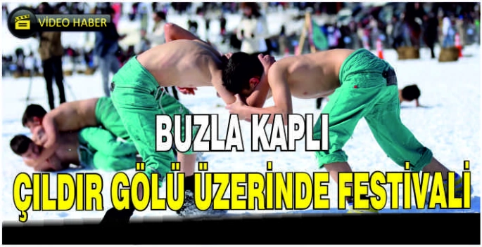 Buzla kaplı Çıldır Gölü üzerinde festivali