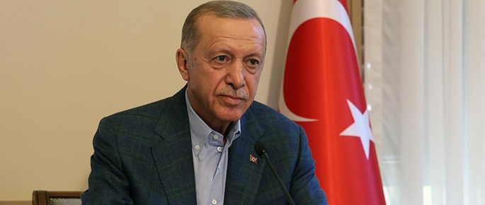 Cumhurbaşkanı Erdoğan: (İsveç'te Kur'an-ı Kerim yakılması) Türkiye olarak, tahrik ve tehdit siyasetine boyun eğmeyeceğiz