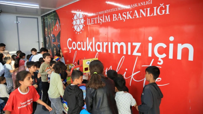 Cumhurbaşkanlığı İletişim Başkanlığı Diyarbakır'da depremzede çocuklar için etkinlik düzenledi