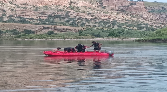 Dicle Nehri'nde kaybolan 19 yaşındaki gencin cesedi bulundu