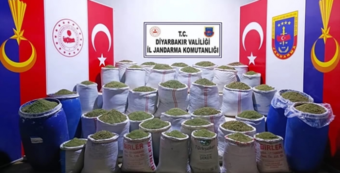 Diyarbakır'da 1 ton 319 kilo zehir ele geçirildi