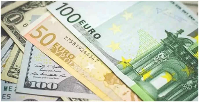 Dolar ve Euro güne yükselişle başladı