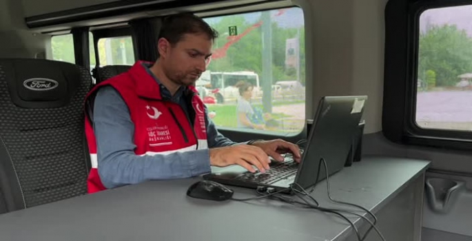 Düzensiz göçmenlerin tespitini yapan Mobil Göç Noktası aracı hizmete başladı