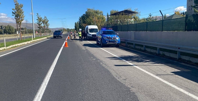 Erzurum'da 21 düzensiz göçmen yakalandı