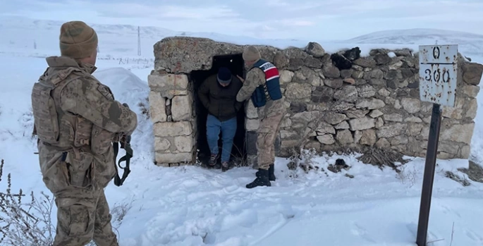 Erzurum'da göçmen kaçakçılığı operasyonlarında 11 zanlı tutuklandı