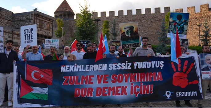 Erzurum'da hekimler ve sağlık çalışanlarından sessiz yürüyüş