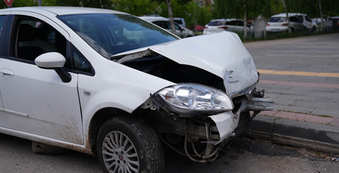 Erzurum’da trafik kazası: 5 Yaralı