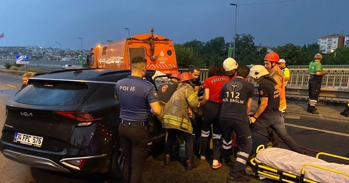 Feci Kazada ağır yaralı sevgilisini bırakıp kaçtı