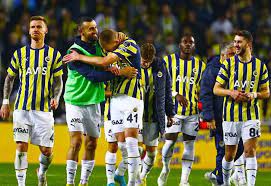 Fenerbahçe'de Trabzonspor derbisine saatler kala karar! 