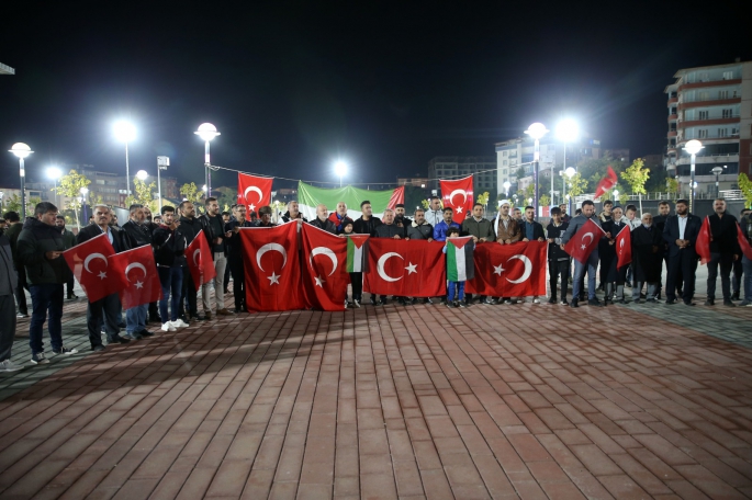 Gazze’de işlenen insanlık suçu Muş’ta protesto edildi 