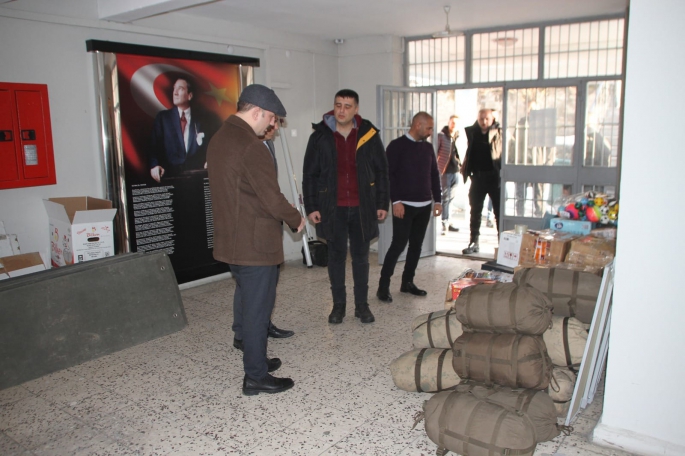 Gönüllü Öğretmenler Destek İçin Deprem Bölgesine Gitti