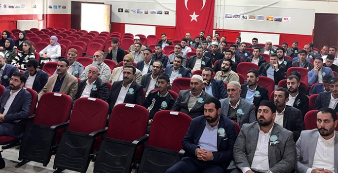 Güroymak'ta Peygamberimiz ve şahsiyet inşası konferansı düzenlendi