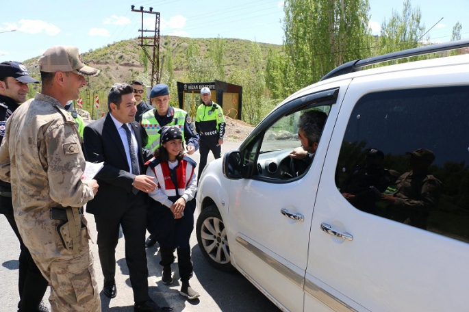 Hizan'da Trafik Haftası etkinliği düzenlendi