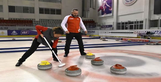 İşitme Engelli Milli Curling Takımı, olimpiyatta derece hedefiyle çalışıyor