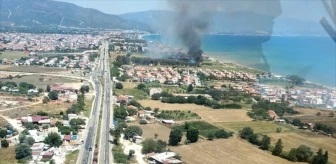 İzmir Seferihisar'da Sazlık Alanında Yangın Çıktı