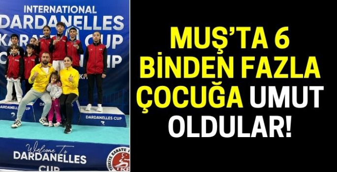 Karatede ilklere imza atan çift, Muş’ta 6 binden fazla çocuğa umut oldu!