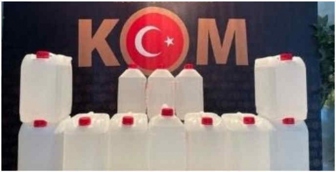 Kargo firmasında 60 litre etil alkol ele geçirildi