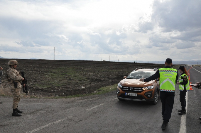 Kars'ta Ramazan Bayramı öncesinde trafik denetimi yapıldı