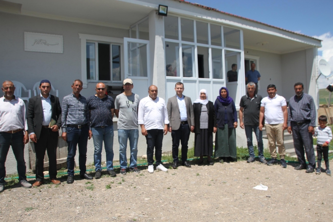 Kaymakam Demirer’den Şehit Ailesi ve Askerlere Ziyaret