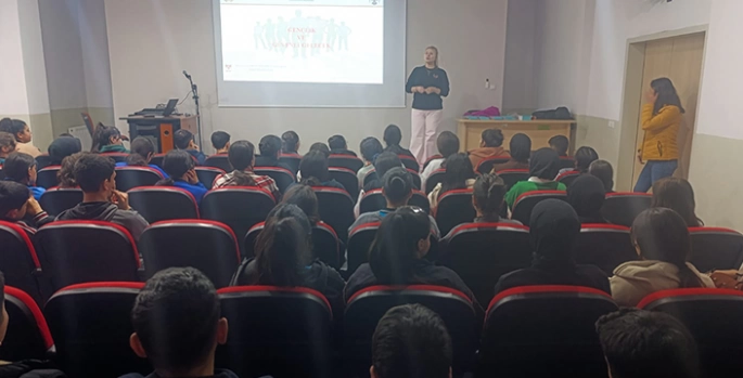 Keban'da Gençlik ve Güvenli Gelecek semineri yapıldı 