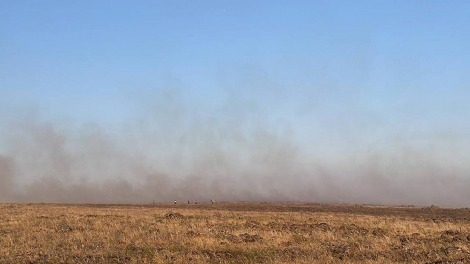 Kilis'te merada çıkan yangına karadan ve havadan müdahale ediliyor