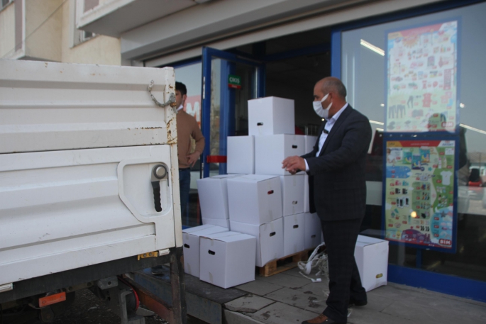 Konakkuran Belde Belediyesinden Gıda Yardımı