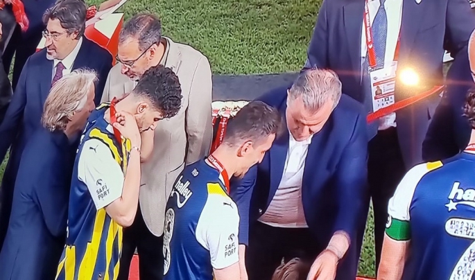 Kupayı Fenerbahçe aldı, Madalyaları Malazgirtli verdi