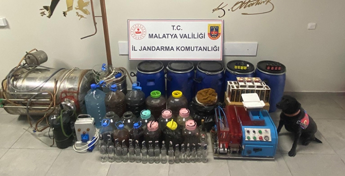 Malatya'da kaçak içki operasyonunda 3 şüpheli yakalandı