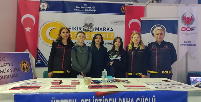 Malatya'da kitap fuarında korsanla mücadele standı açıldı