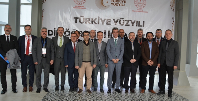 Malatya'da Türkiye Yüzyılı Din Öğretimi Çalıştayı düzenlendi