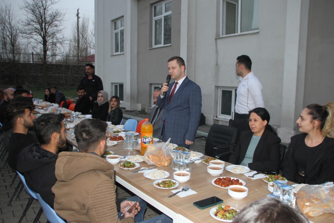 Malazgirt Meslek Yüksekokulunda iftar programı düzenlendi