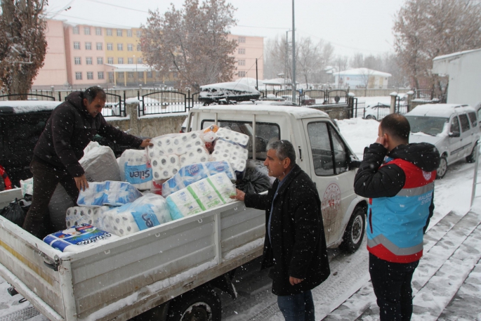 Malazgirt’te depremzedeler için yardım kampanyası