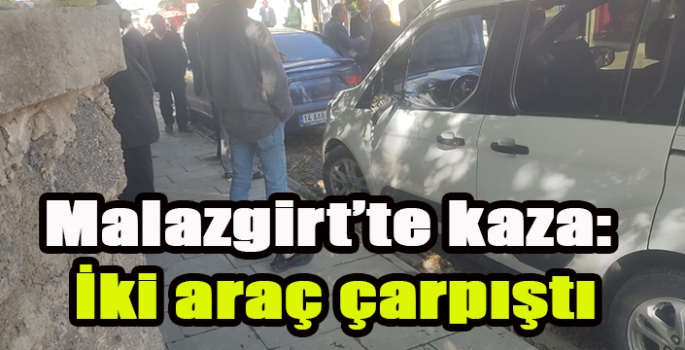 Malazgirt’te kaza: İki araç çarpıştı