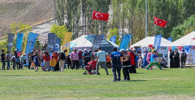 Malazgirt Zaferi’nin ortağı Ahlat’ta kutlamalar başladı